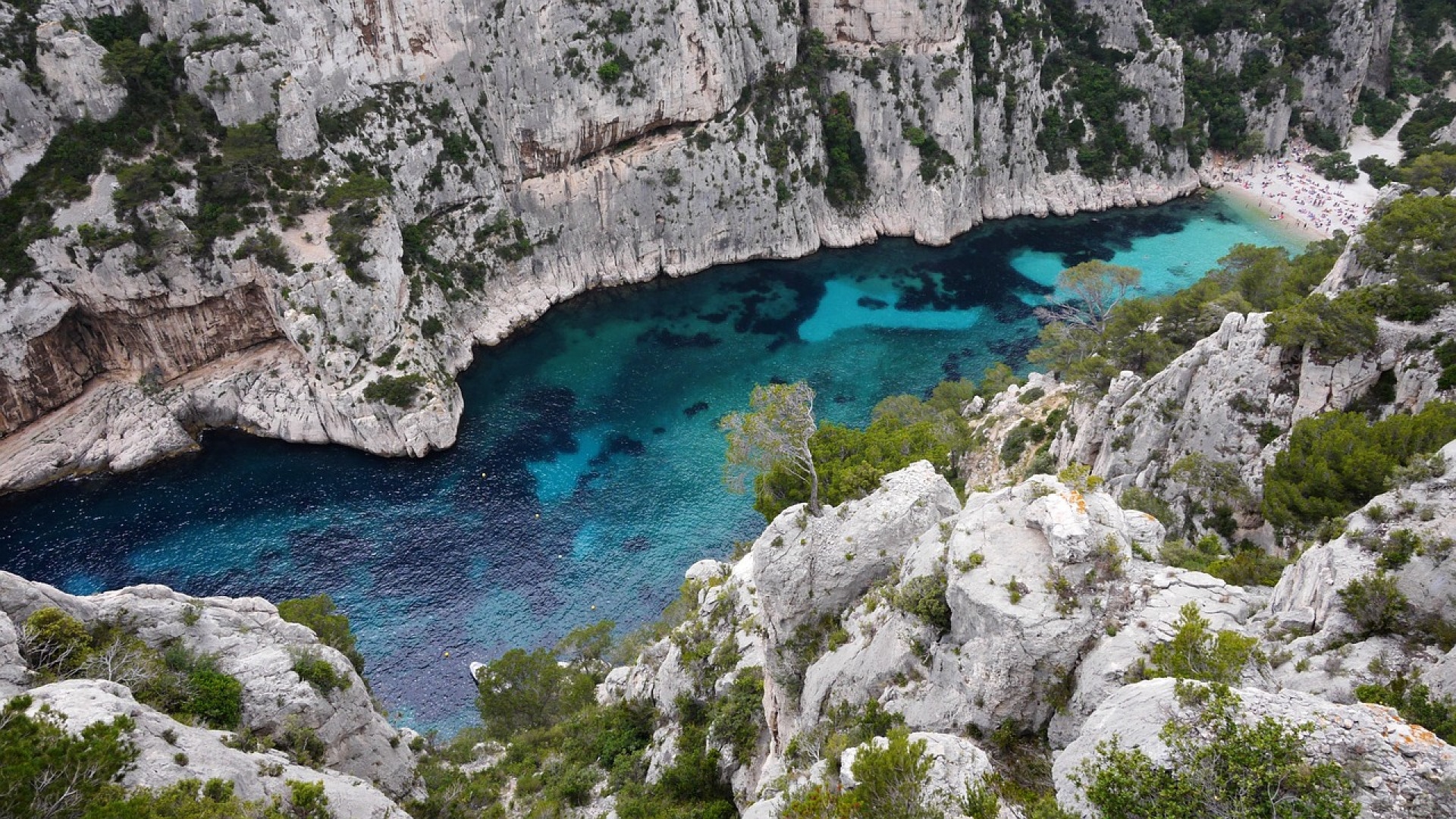 Visitez absolument le Parc National des Calanques