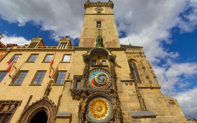 Visiter l’Horloge Astronomique de Prague avec le Billet Coupe File
